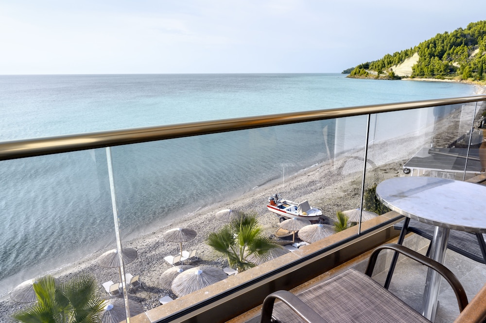 greek pride seafront hotel