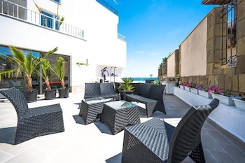 Ji Hotel,,3 star