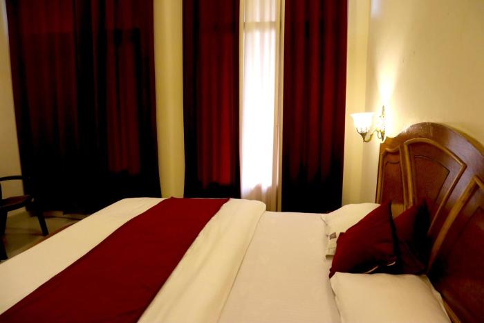 hotel sanawar view