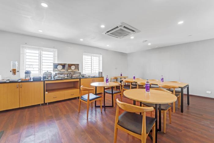 upar hotels thoraipakkam omr