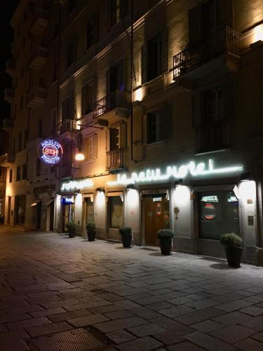 le petit hotel