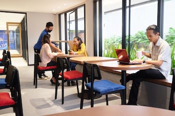 hotel youstay semarang