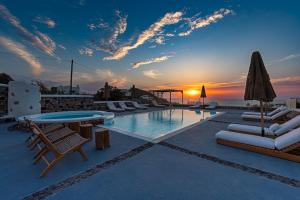 symmetry suites