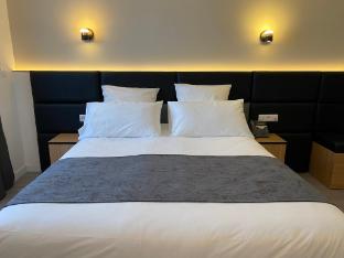 woods hotel geneve thoiry