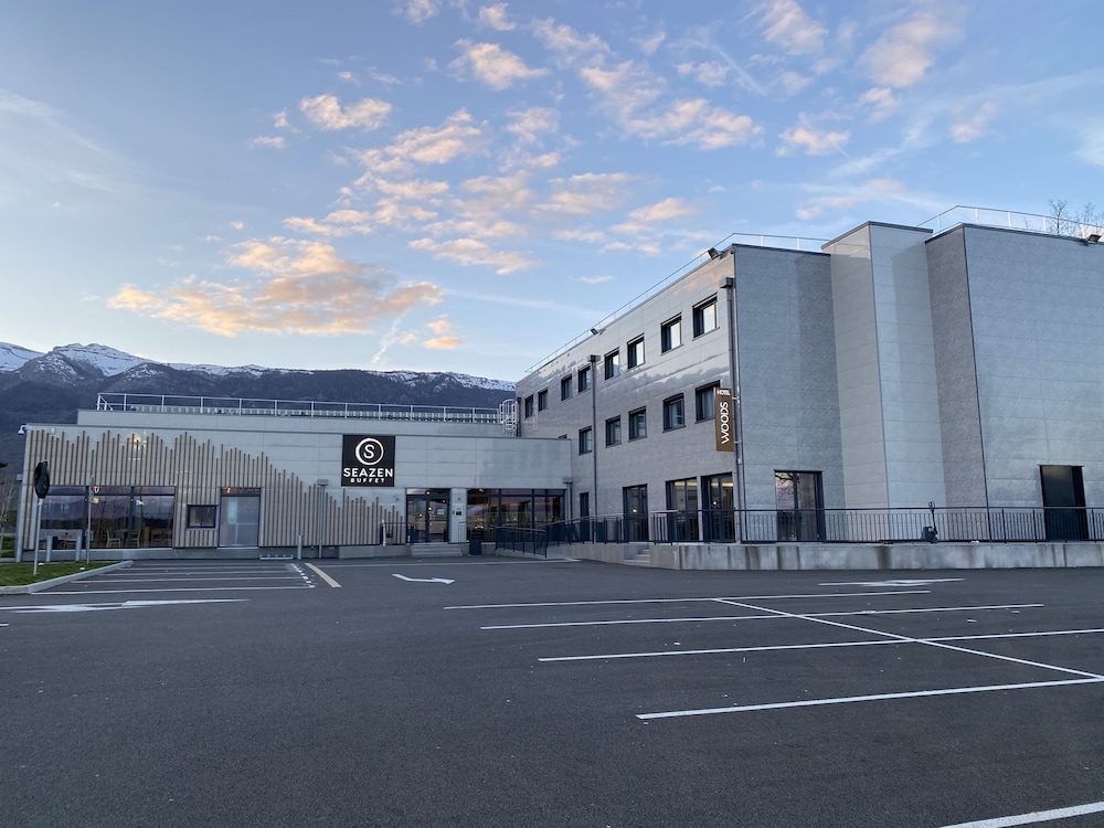 woods hotel geneve thoiry