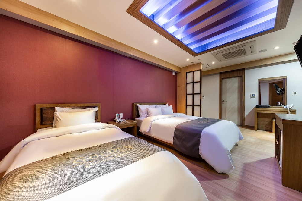 golden business hotel