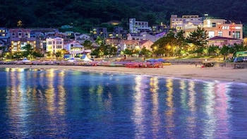 Blooming Pension,,3 star