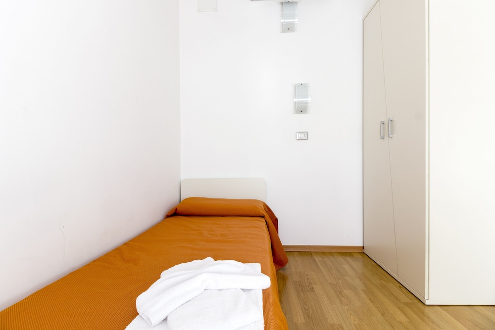 hotel sharing