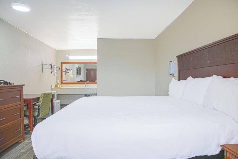 masters inn augusta ga near riverwalk by oyo