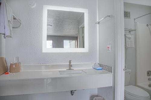 masters inn augusta ga near riverwalk by oyo