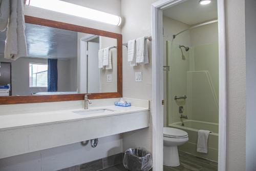 masters inn augusta ga near riverwalk by oyo