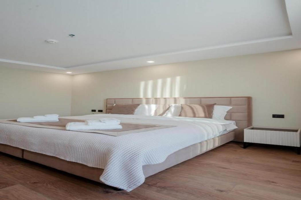 royal east resort