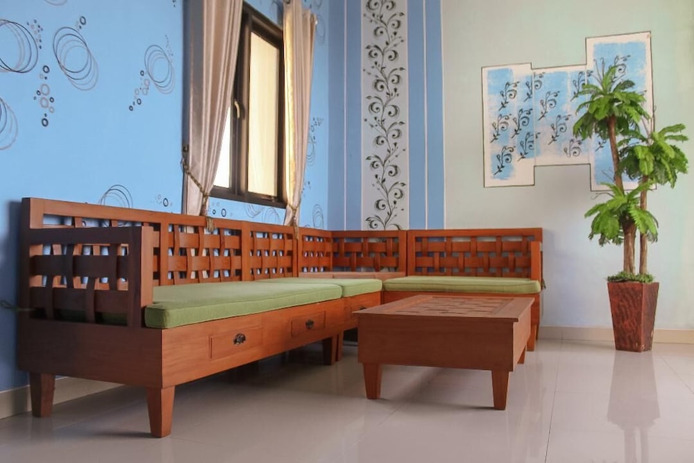 the arsy syariah guest house