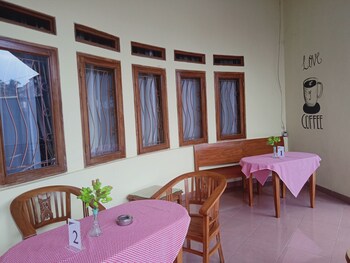 the arsy syariah guest house