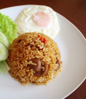 the arsy syariah guest house