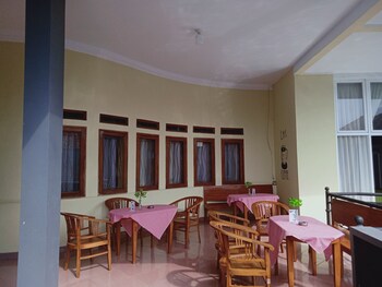 the arsy syariah guest house