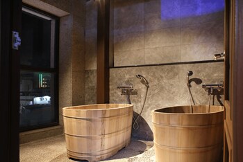 gamalan spring hotel