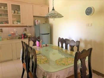 poetri guest house syariah