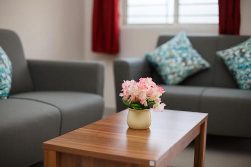 misty meridian serviced apartments