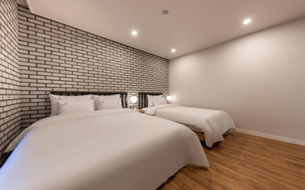 cheonan brown dot hotel cheonan station