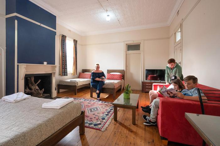 commercial travellers house