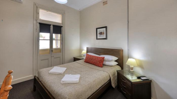 commercial travellers house