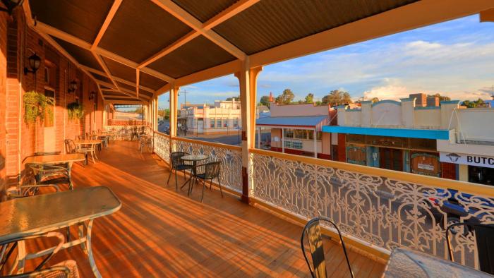 commercial travellers house