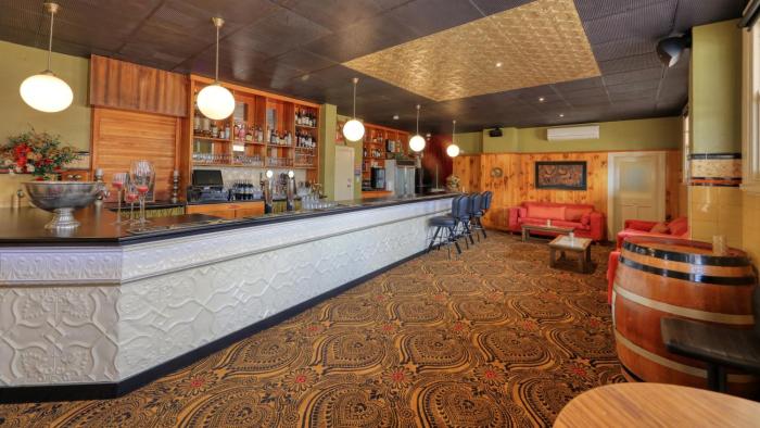 commercial travellers house