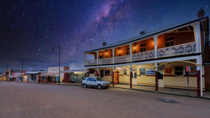 commercial travellers house