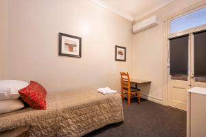 commercial travellers house