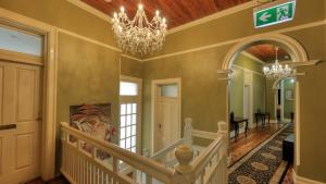 commercial travellers house