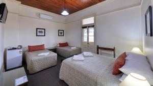 commercial travellers house