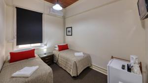 commercial travellers house