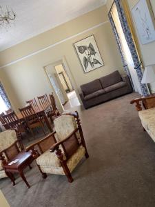 commercial travellers house