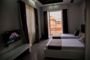 egyptian night hostel