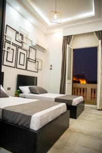 egyptian night hostel