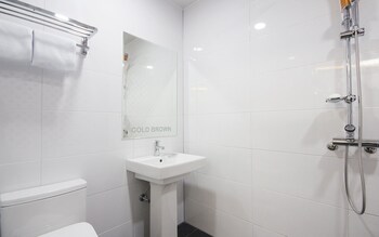 gwangju chungjangro gold brown hotel