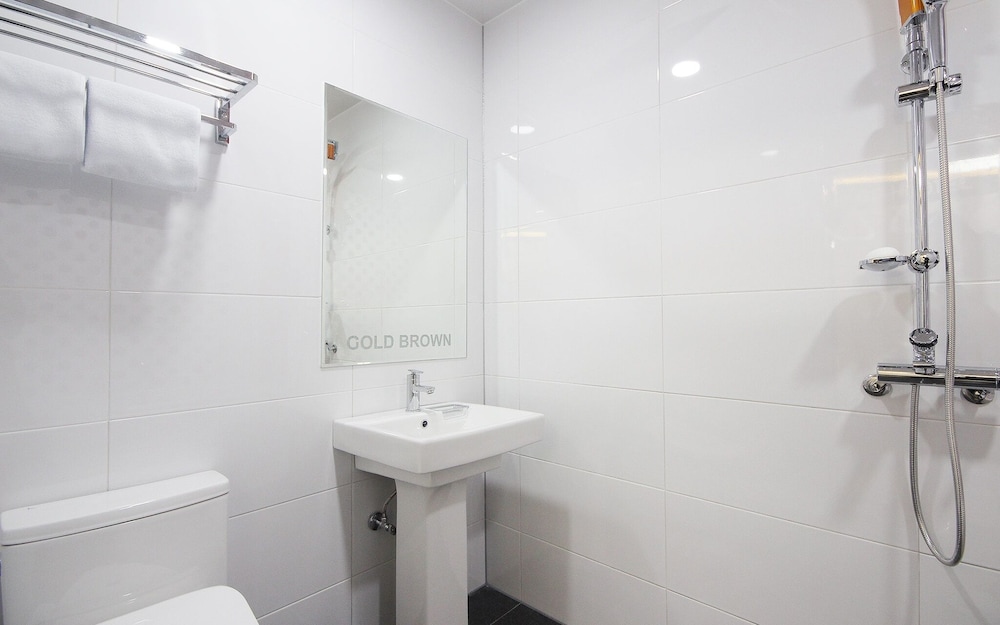 gwangju chungjangro gold brown hotel