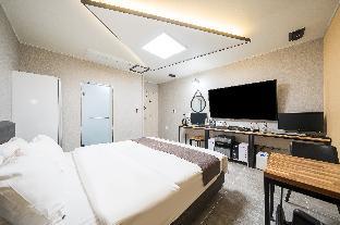 gwangju chungjangro gold brown hotel