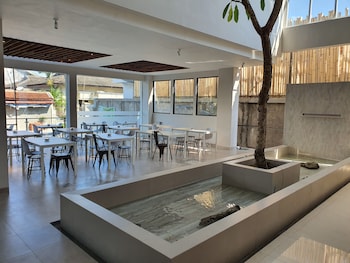 hart hotel premium rapatmaja