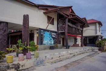 Labis Sunrise Farm Stay,,2 star