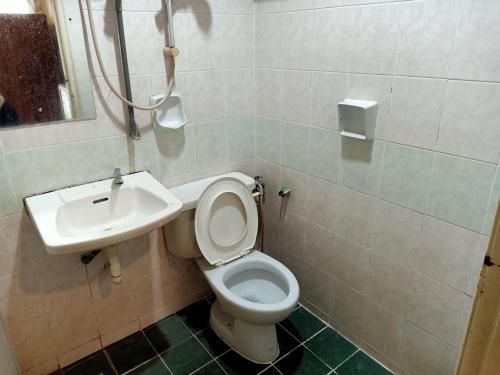 hotel prai jaya by zuzu