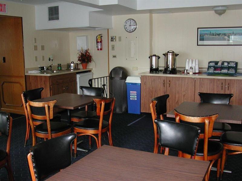 Heart O' Chicago,Lakeview>>Chicago,2 star