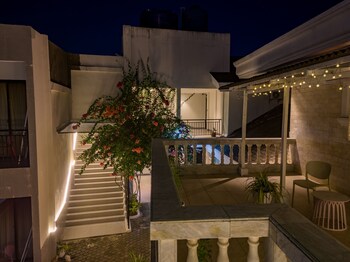 only seed resort