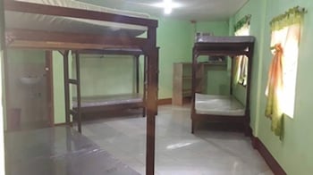 Eg Rusiana Boarding House,,1 star