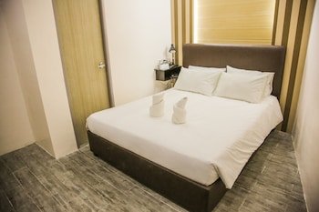emerald island hotel