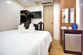 emerald island hotel