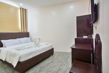 emerald island hotel