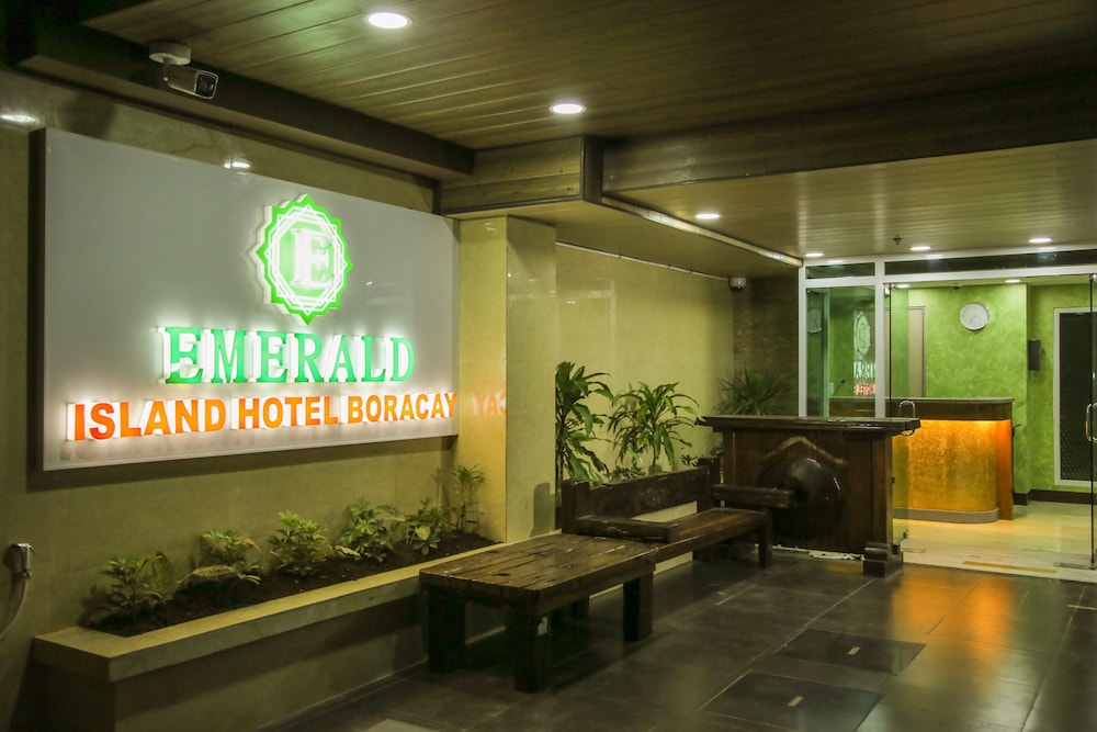 emerald island hotel