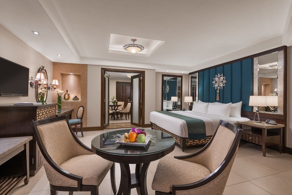 emerald island hotel